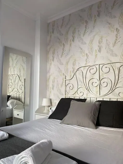 Duplex Con Terraza Privada Apartment Seville 0*,
